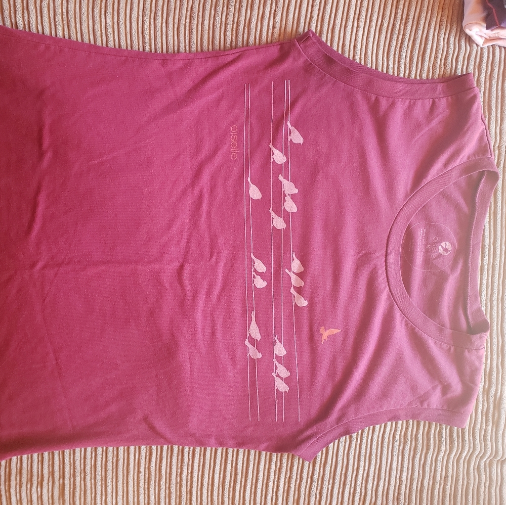(SOLD) ❌Oiselle birds on a wire muscle tank.